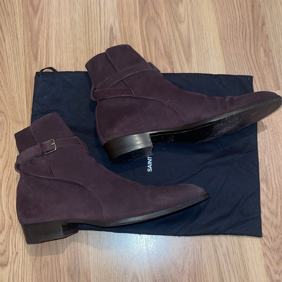 Men’s Saint Laurent Wyatt Suede Boots - Picture 2 of 4